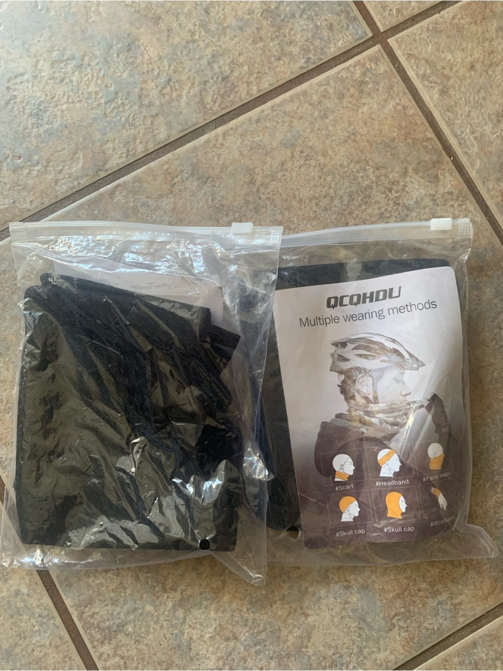 Men's Black Multi-Use Neck Gaiter - Versatile Headwear